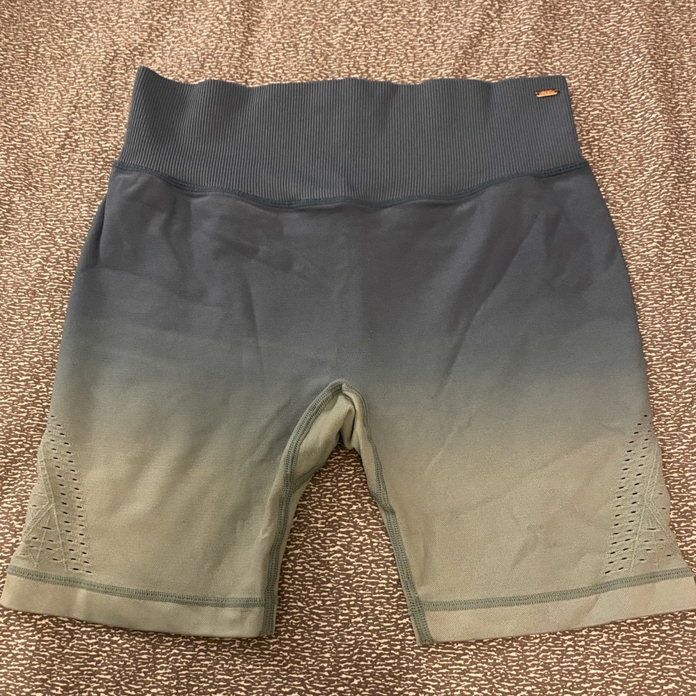 Women’s Victoria’s Secret PINK Sport Seamless Medium Bike Shorts